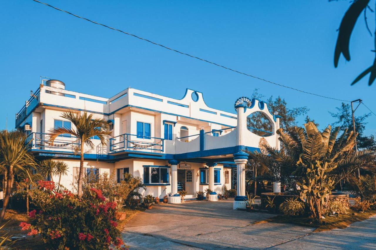 Club Monet Beachfront Resort By Cocotel Cabangan Dış mekan fotoğraf