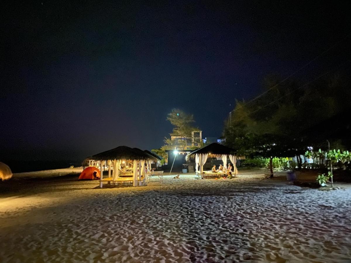 Club Monet Beachfront Resort By Cocotel Cabangan Dış mekan fotoğraf