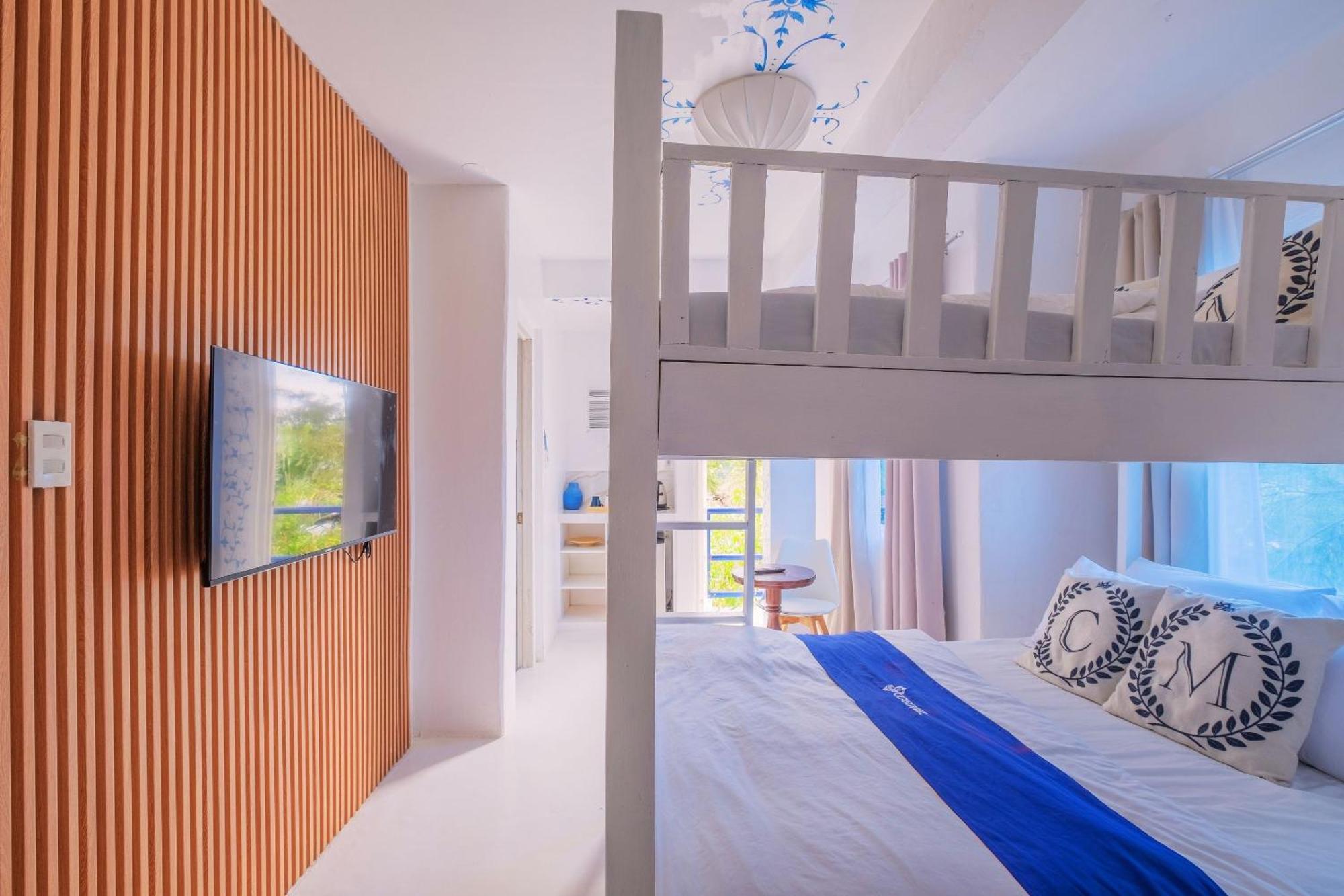 Club Monet Beachfront Resort By Cocotel Cabangan Oda fotoğraf