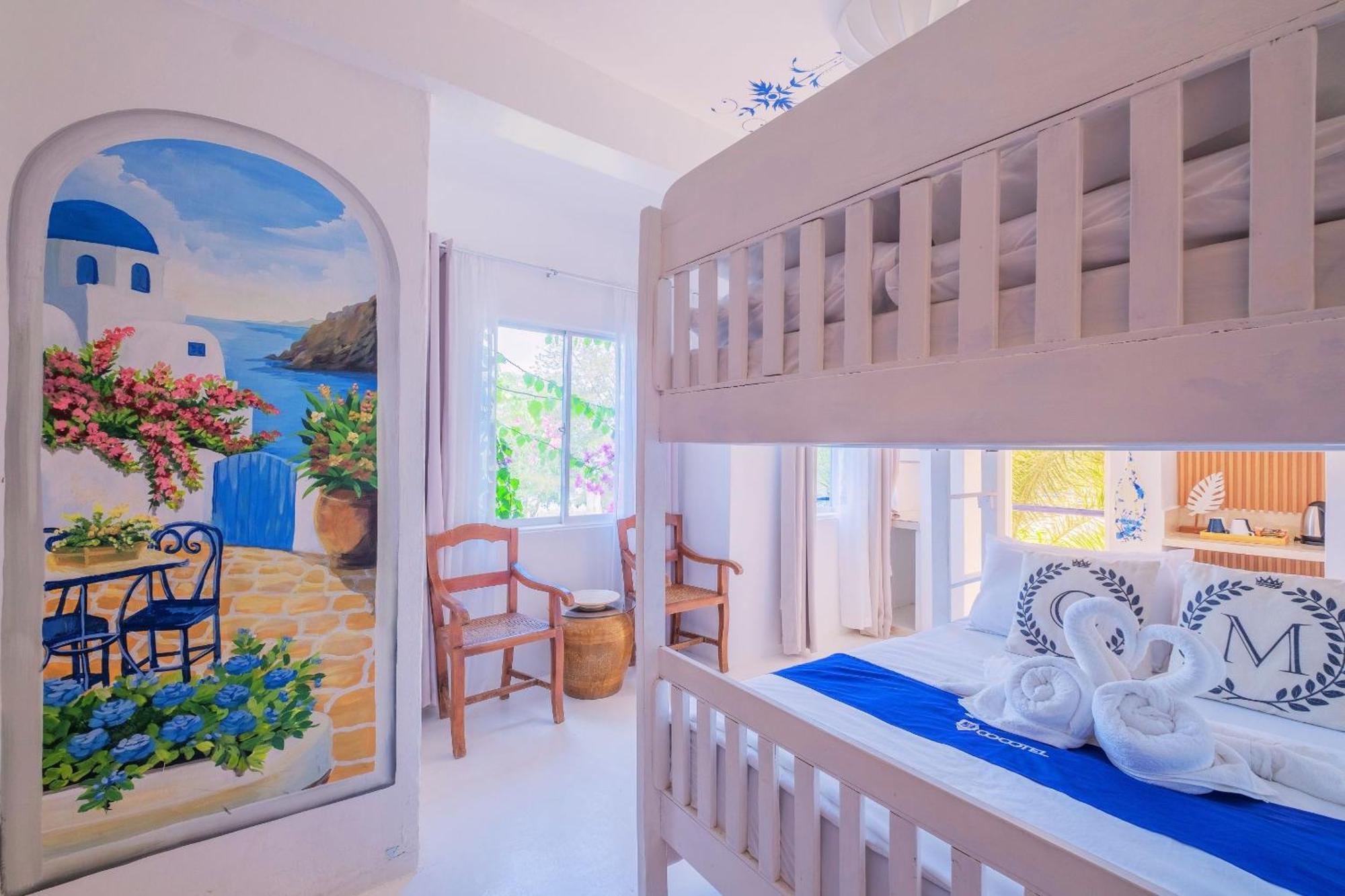 Club Monet Beachfront Resort By Cocotel Cabangan Oda fotoğraf