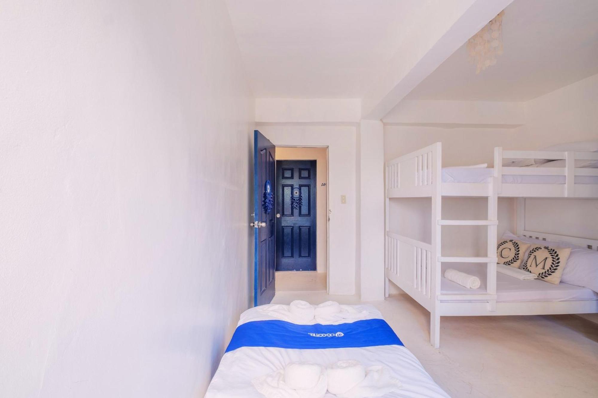 Club Monet Beachfront Resort By Cocotel Cabangan Oda fotoğraf