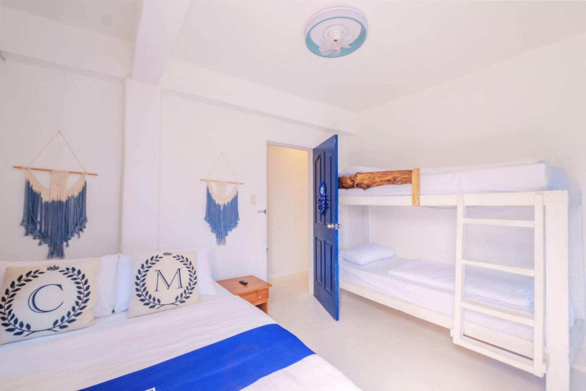 Club Monet Beachfront Resort By Cocotel Cabangan Oda fotoğraf