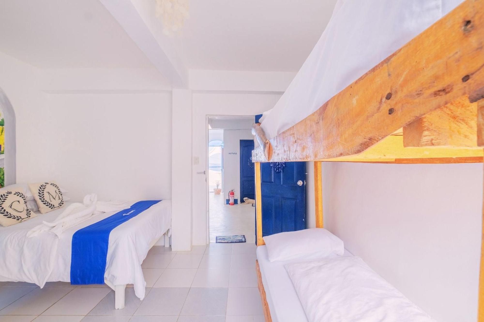 Club Monet Beachfront Resort By Cocotel Cabangan Oda fotoğraf