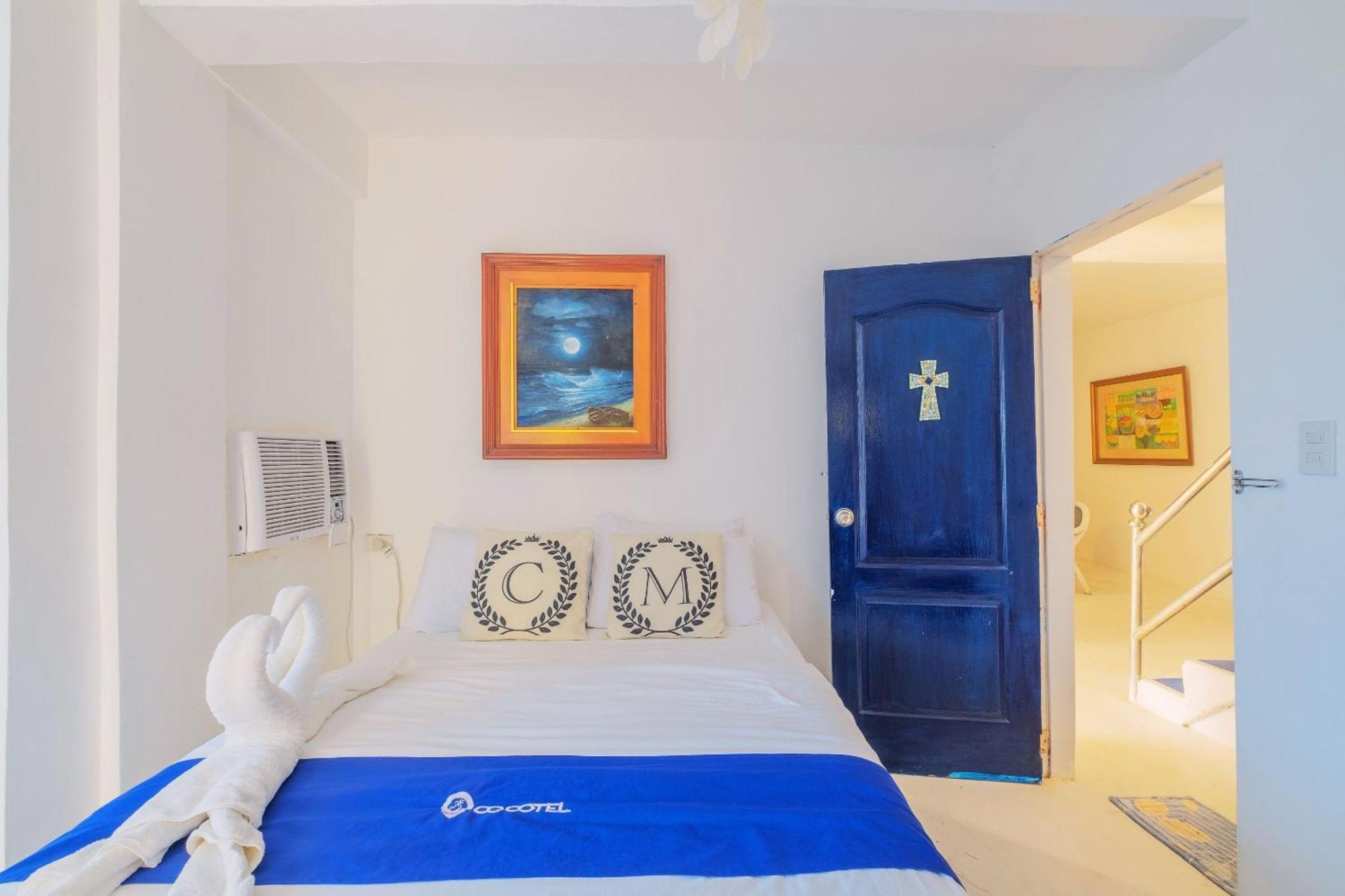 Club Monet Beachfront Resort By Cocotel Cabangan Oda fotoğraf